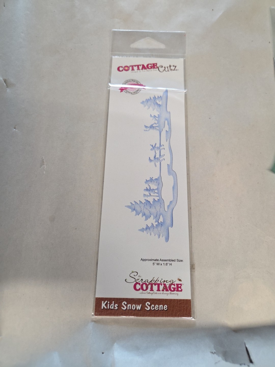 Cottage Cutz Die Kids Snow Scene