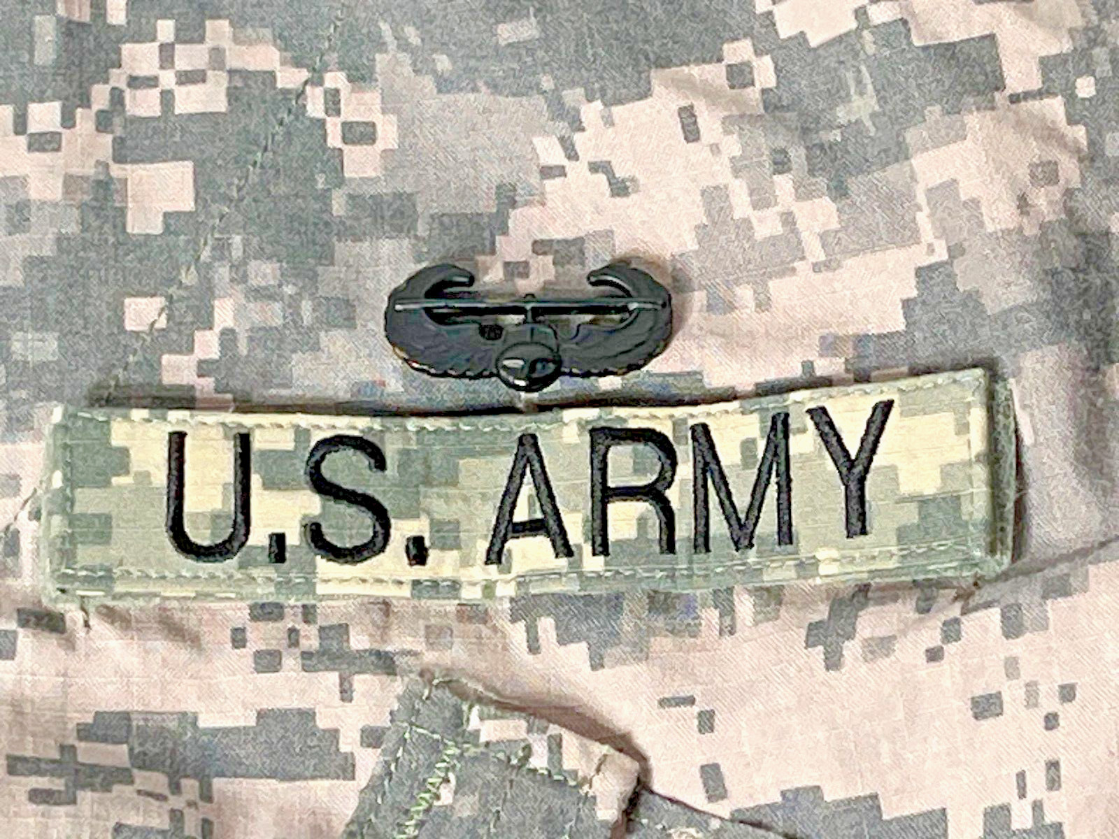 Digital Camo ACU Coat Jacket Uniform Medium Regular Air Assault Badge Infidel
