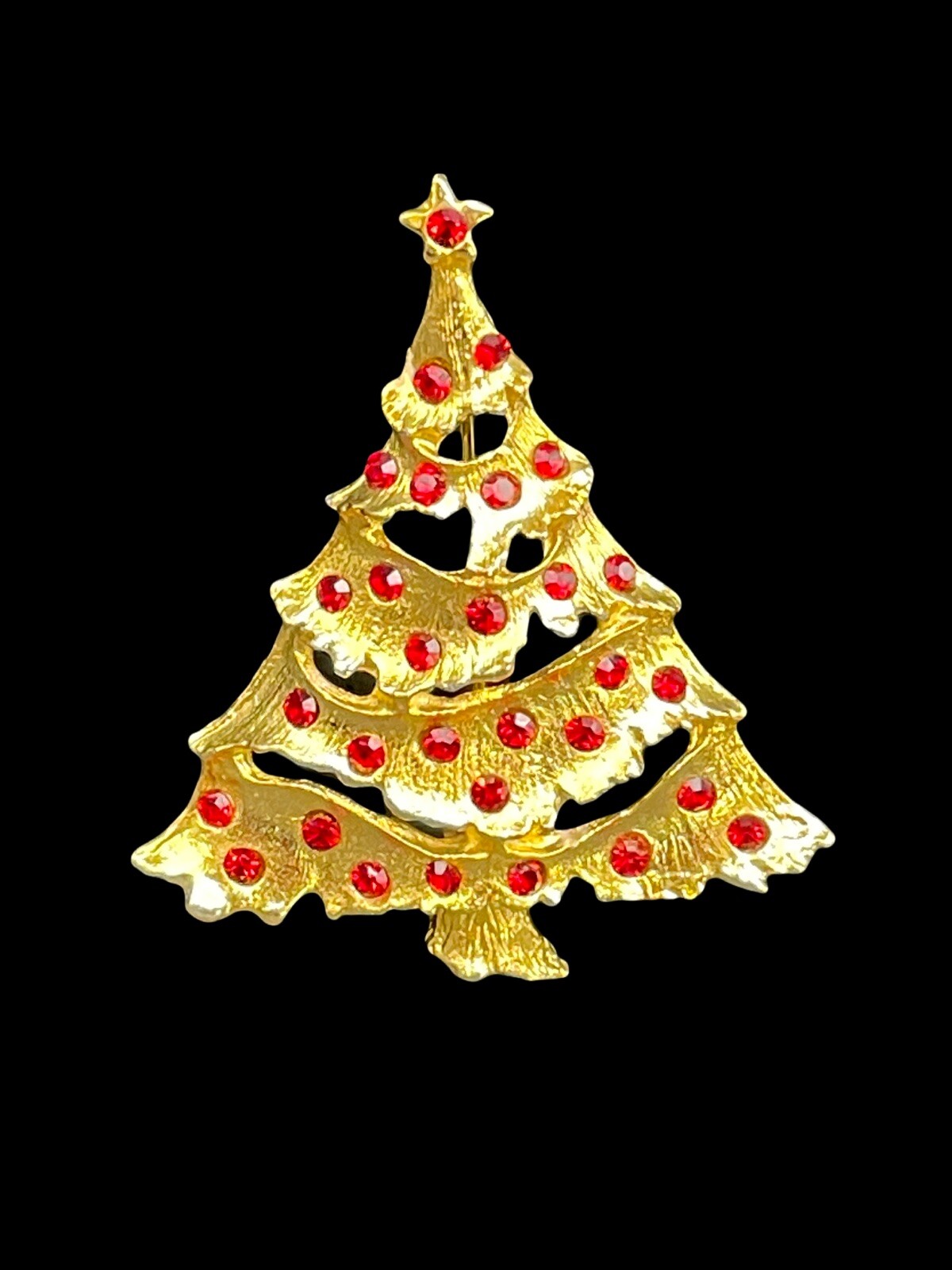 Christmas Tree Brooch Gold Tone Red Rhinestone