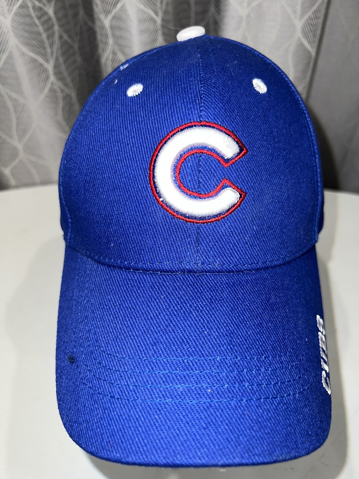Chicago Cubs Fan Favorite Royal BLue White C EmbroideredHat Cap Hook Loop EUC