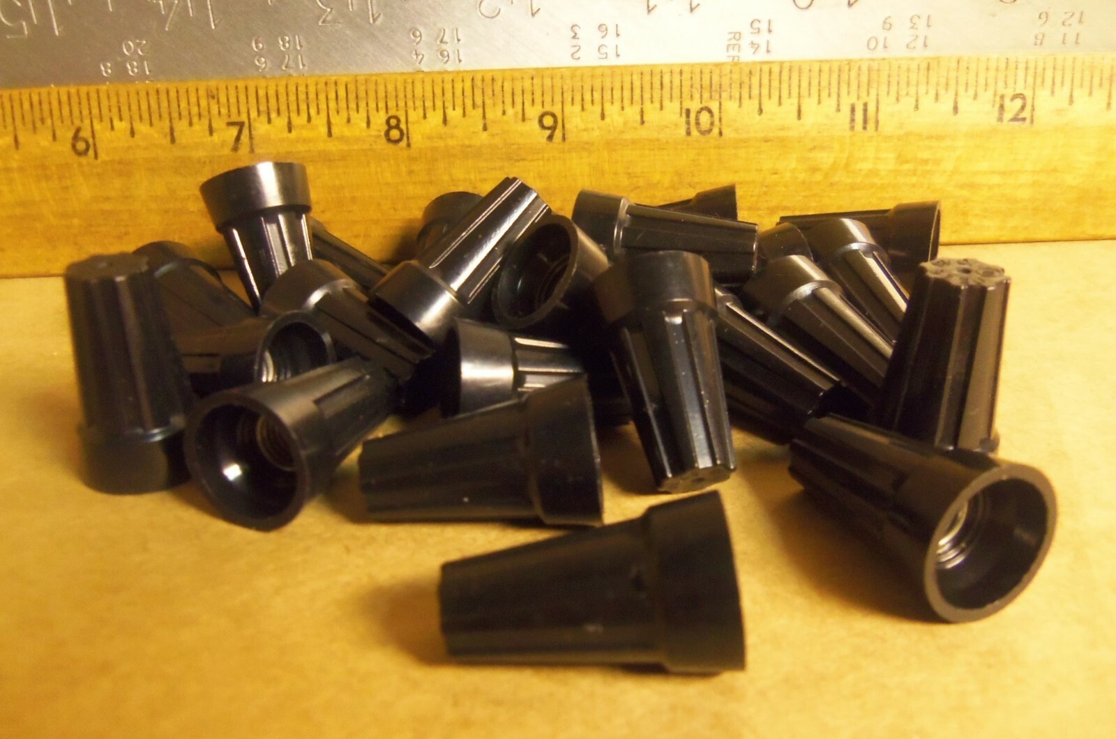 Pack of Revere Electric - Conductor Splices - P/N: DE26 (NOS)