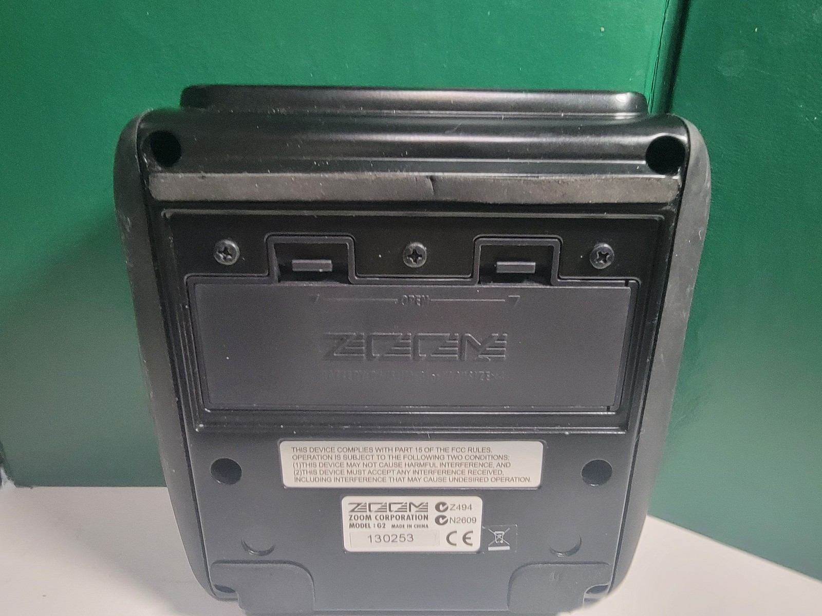 ZOOM G2 Guitar Effects Pedal