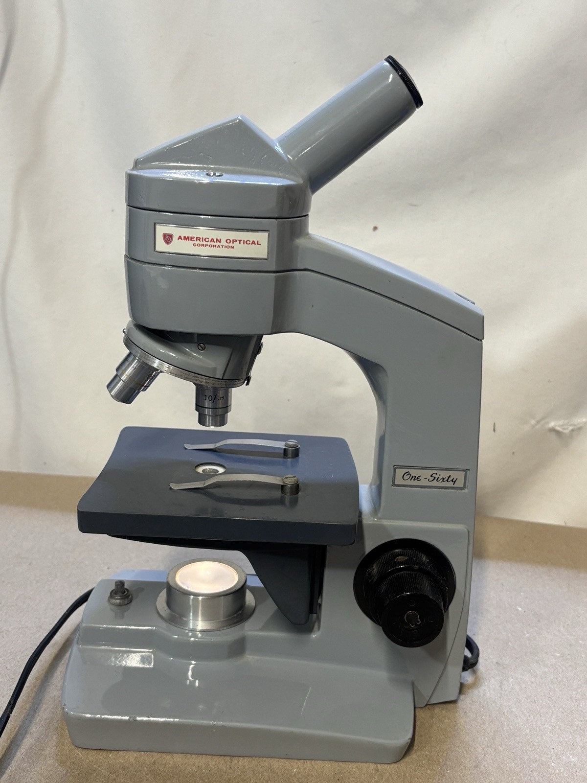 American Optical One-Sixty Vintage Microscope 2 Objective Lenses Made in USA!