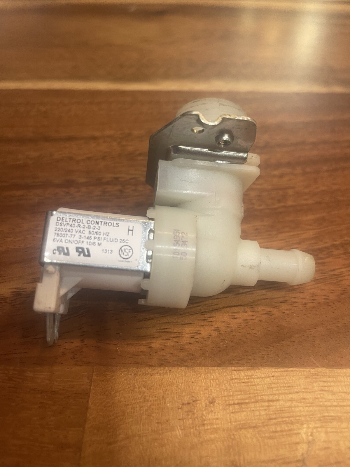 Bunn DSVP40-R-2-B-2-3 Solenoid Valve Water Inlet Delco Controls 220/240 75007-61