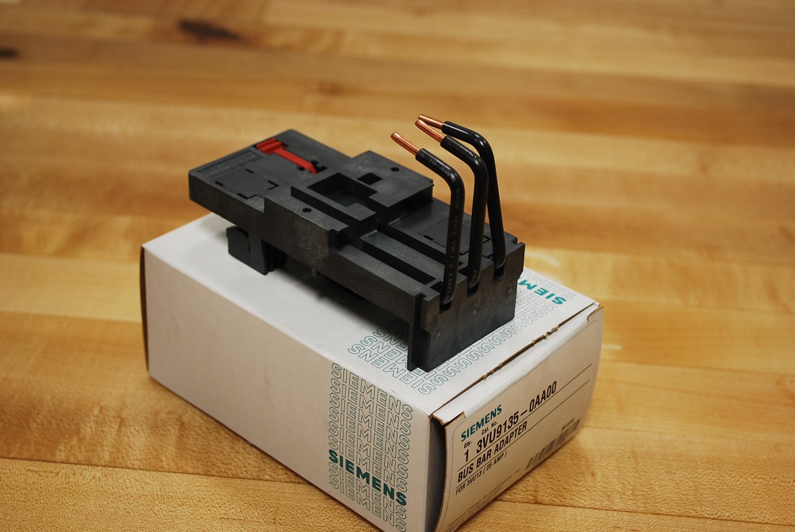 Siemens 3VU9135-0AA00 Bus Bar Adapter for 3VU13 (25Amp) - NIB - NEW