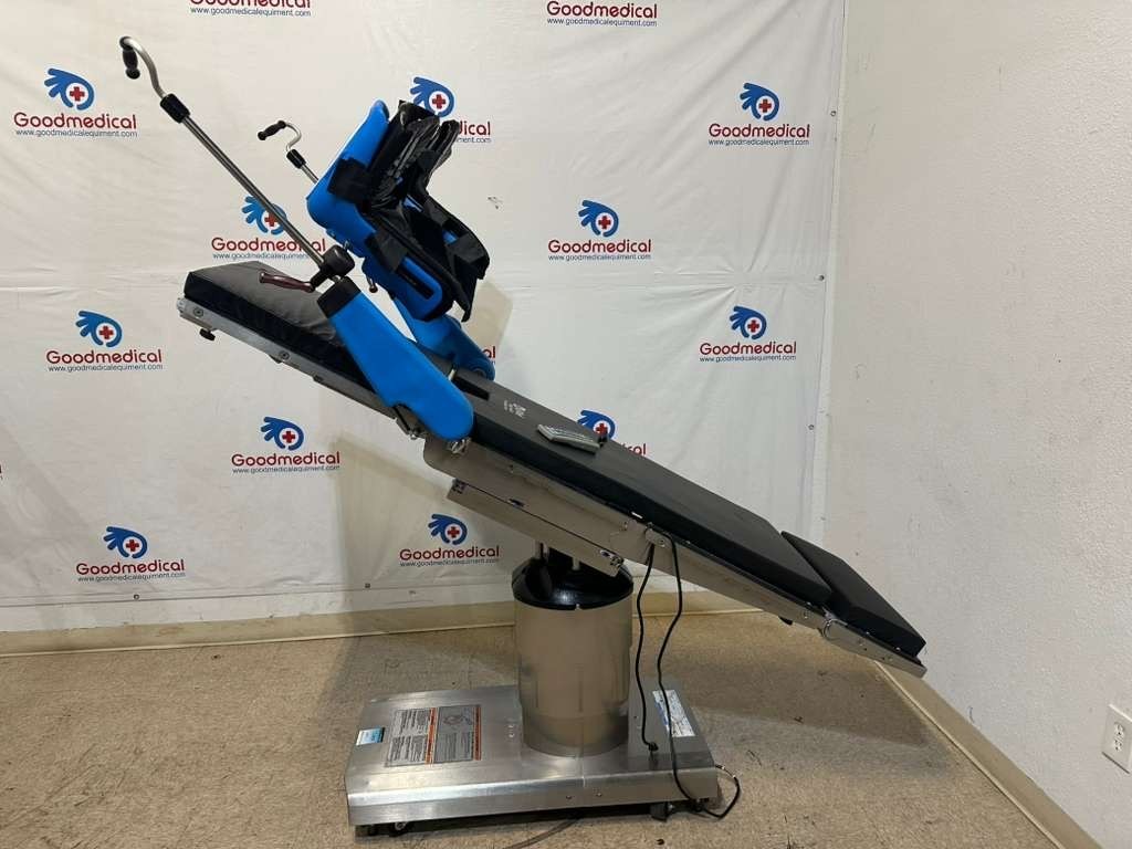 STERIS 4085 SURGERY TABLE with Steris Stirrups
