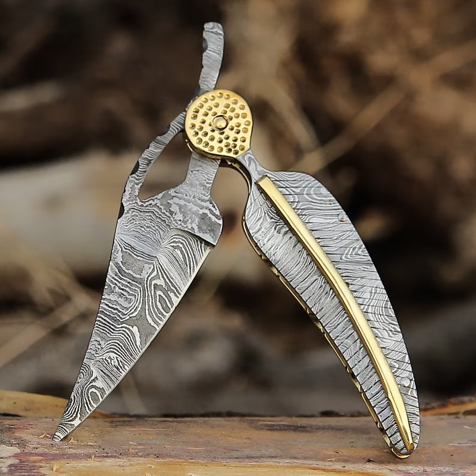 Damascus Steel Folding Knife Outdoor Hunting Camping Fishing Pocket Knife Gift