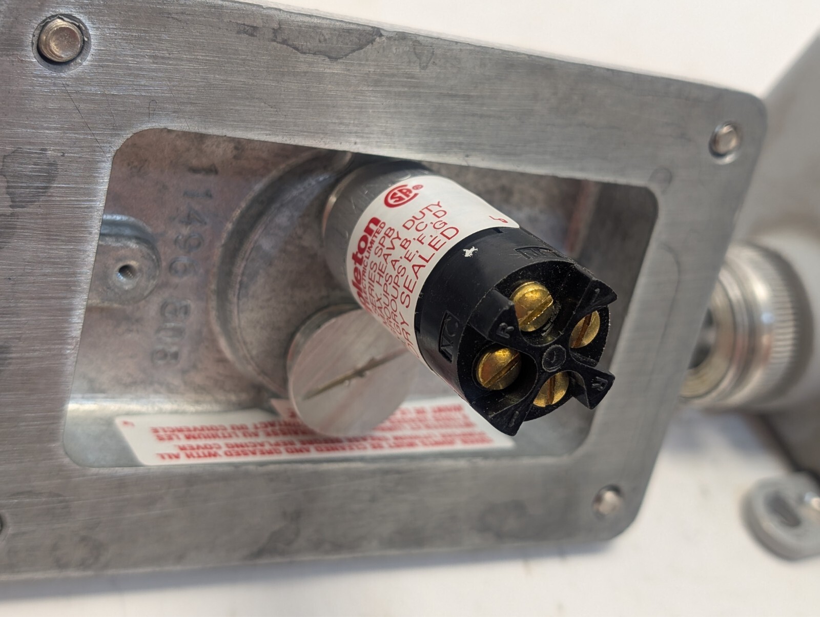 Appleton EGS ECSK102 3-Position Selector Switch and Box