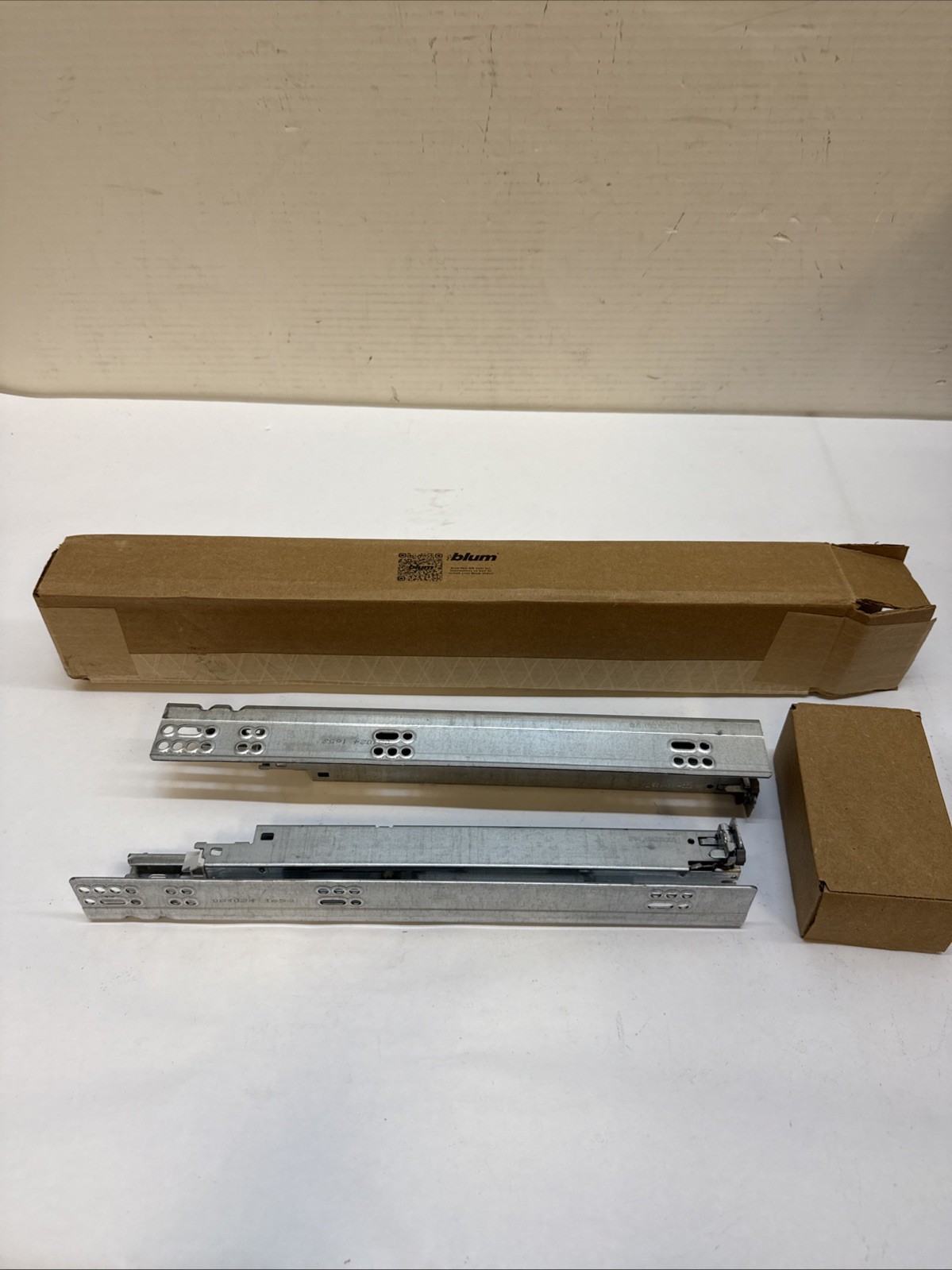 1 PAIR Blum TANDEM plus BLUMOTION 563H381-02B Soft Close Drawer Slides