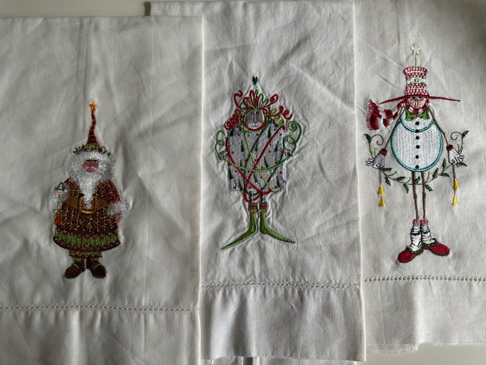 3 High End Whimsical Christmas Embroidered Linen Kitchen Dish Towels NEW STOCK
