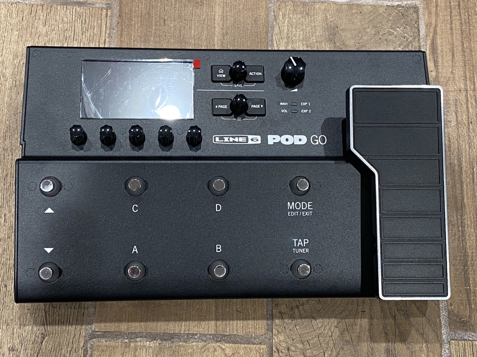 Line 6 POD Go Guitar Multi-Effects Pedal (With Power adapter)