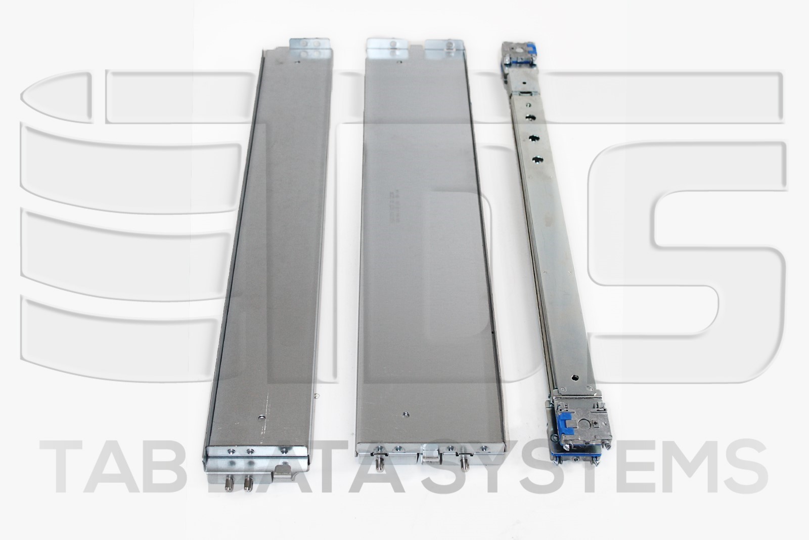 EMC VNX5400 Unified System w/ 15x 300GB 15K HDD, 10x 200GB SSD, 25-Bay 2.5" DPE