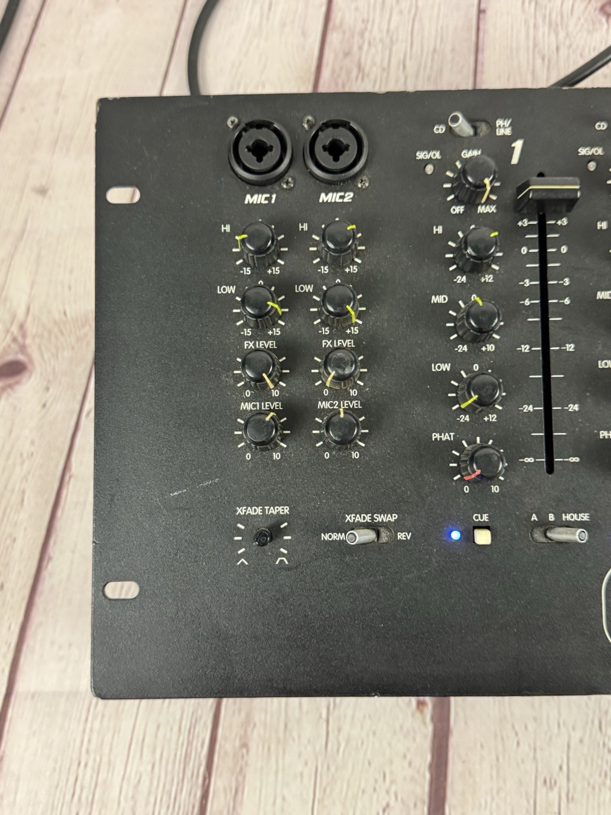 Peavey Club Mix DJ mixer