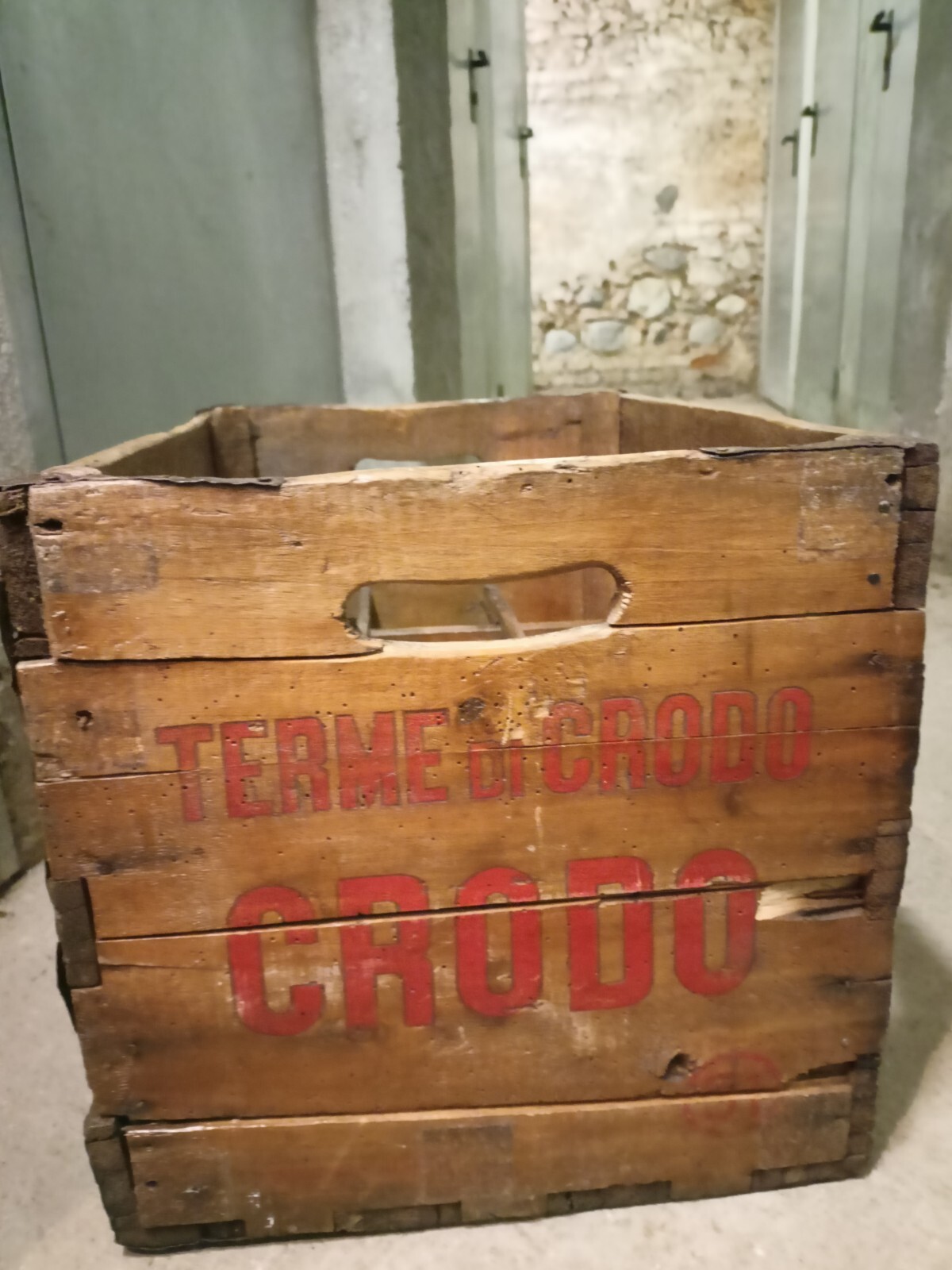Wooden box