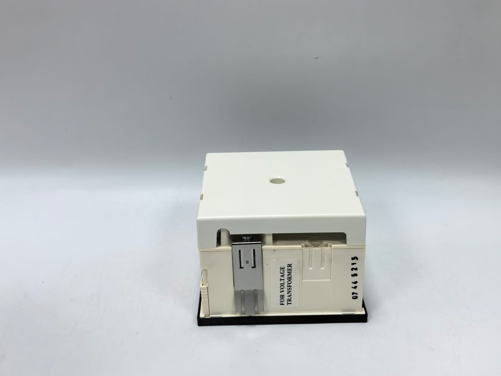 CEWE INSTRUMENTS CLR96 VOLT ANALOG PANEL METER 9489 0-18KV