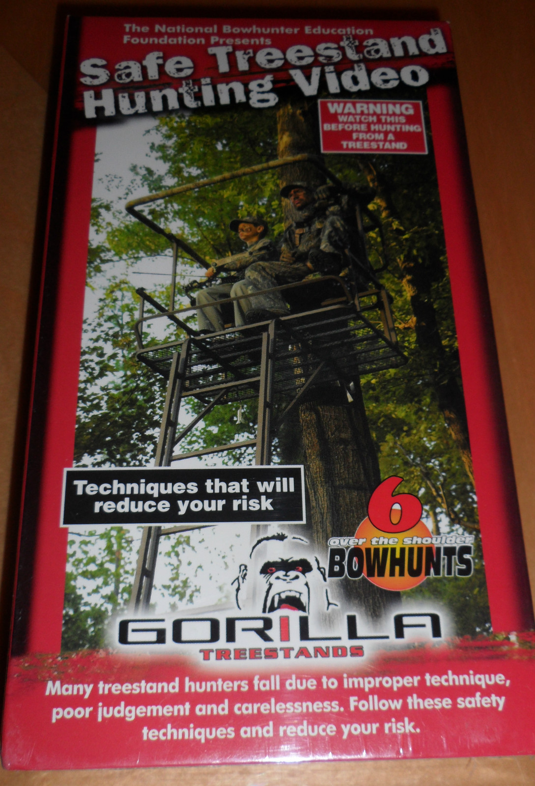 SAFE TREESTAND HUNGING VHS TECHNIQUES TO REDUCE RISK 6 SHOULDER BOWHUNTS SEALED