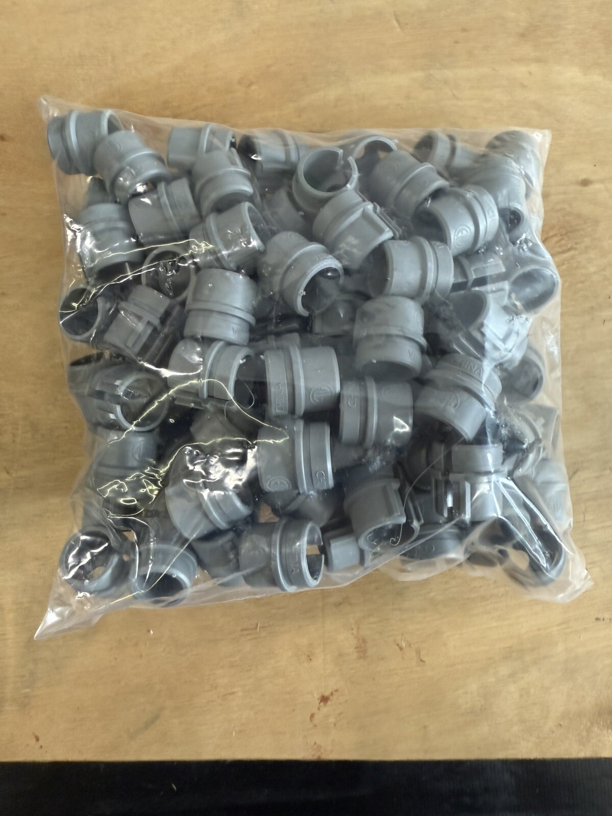 100 PCS - RC1 - 1/2 Inch. Plastic Push Snap-In Romex Connector