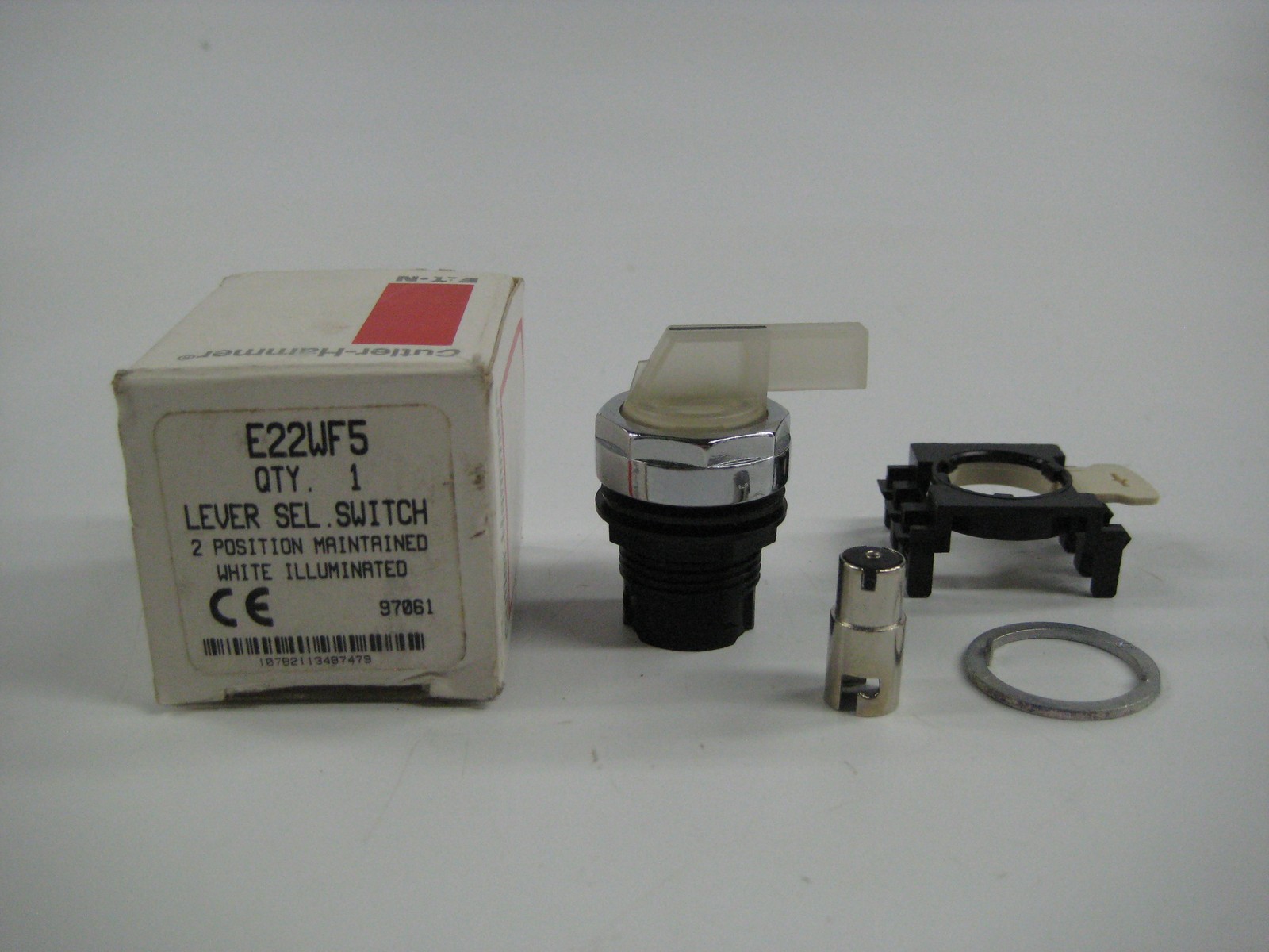 CUTLER HAMMER E22WF5 SELECTOR SWITCH WHITE NSMP
