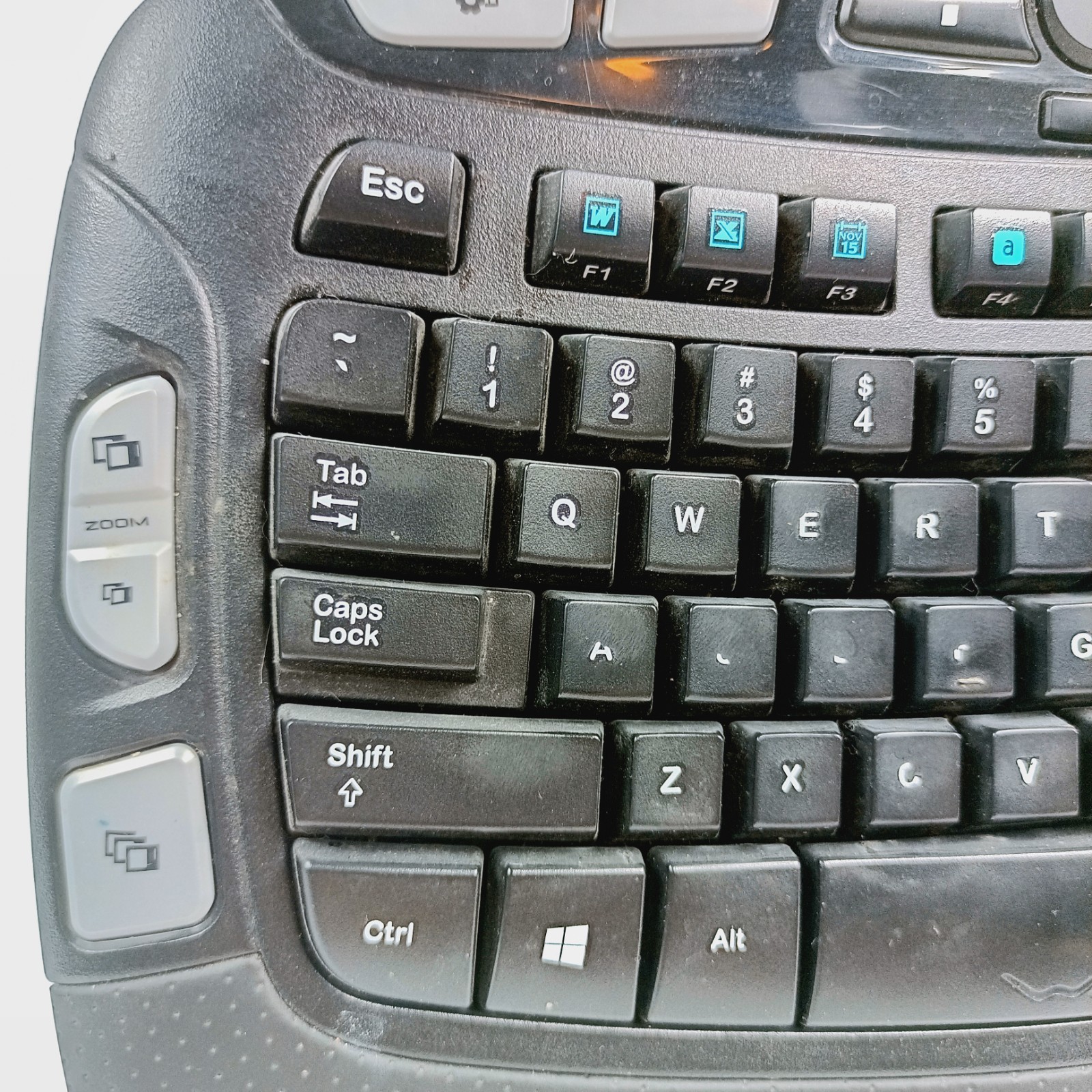 Logitech K350 Wireless Comfort Wave Keyboard No Dongle