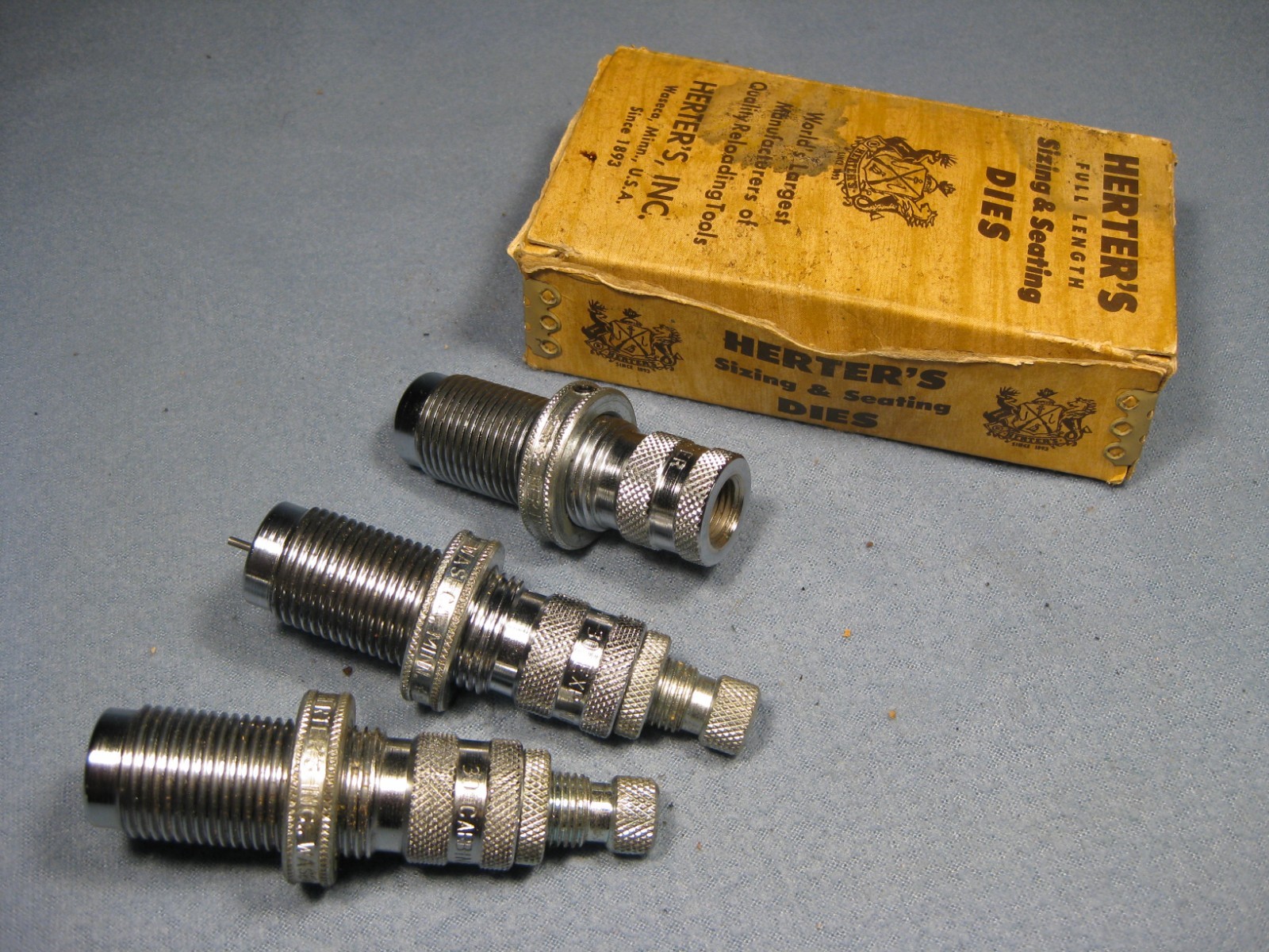 Set of Vintage Herter's .30 Carbine Full Length Sizing & Seating Dies