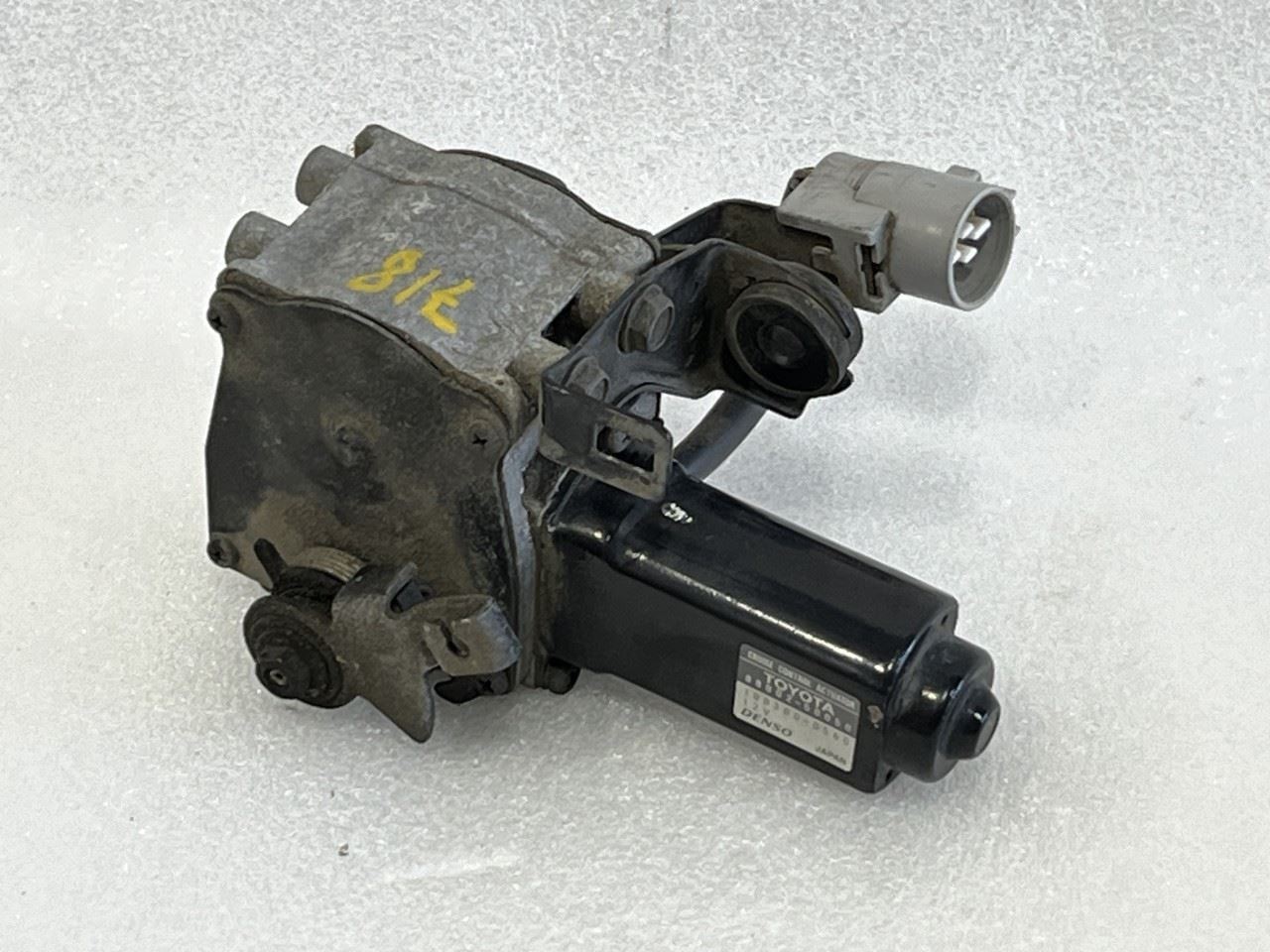 1995 1996 1997 LEXUS LS400 CRUISE CONTROL ACTUATOR 88002-50050