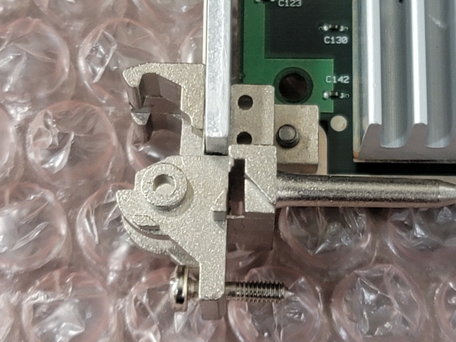 National Instruments PXI-8331 MXI4 *Missing Pull Handle - As pictured*