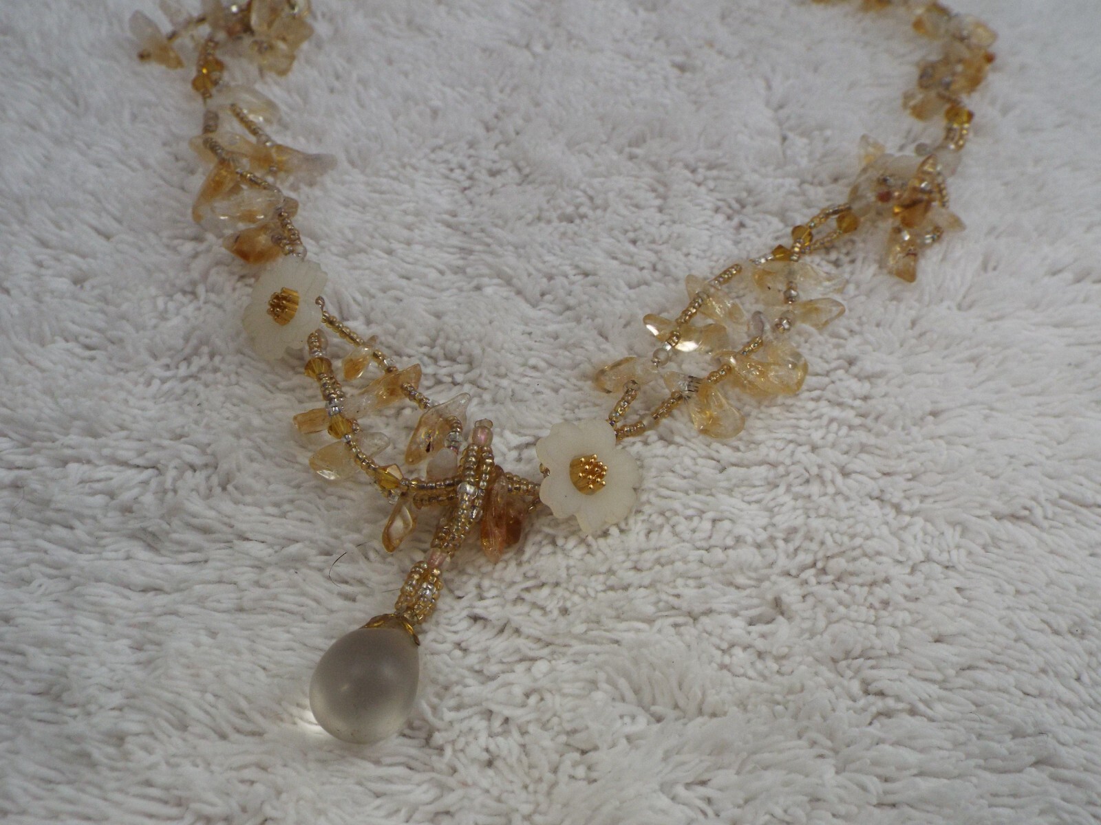 Goldtone Clear Gold Quartz Stone Necklace (D58)