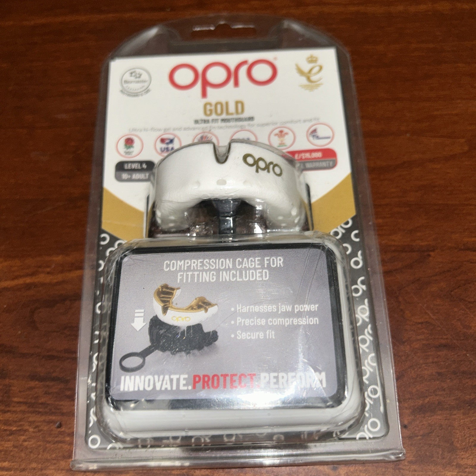 opro gold level 4 (Black/gold) mouth gaurd for MMA Boxing Rugy Football
