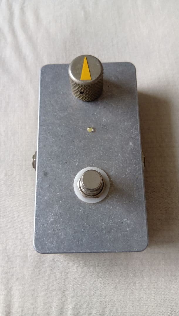 Akima Supervised Power Fuzz Pedal