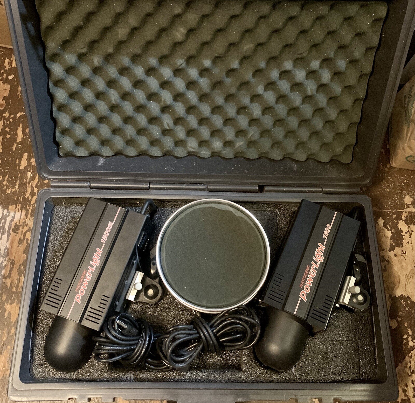 Stroboframe Power Light 1500w Complete Studio Kit