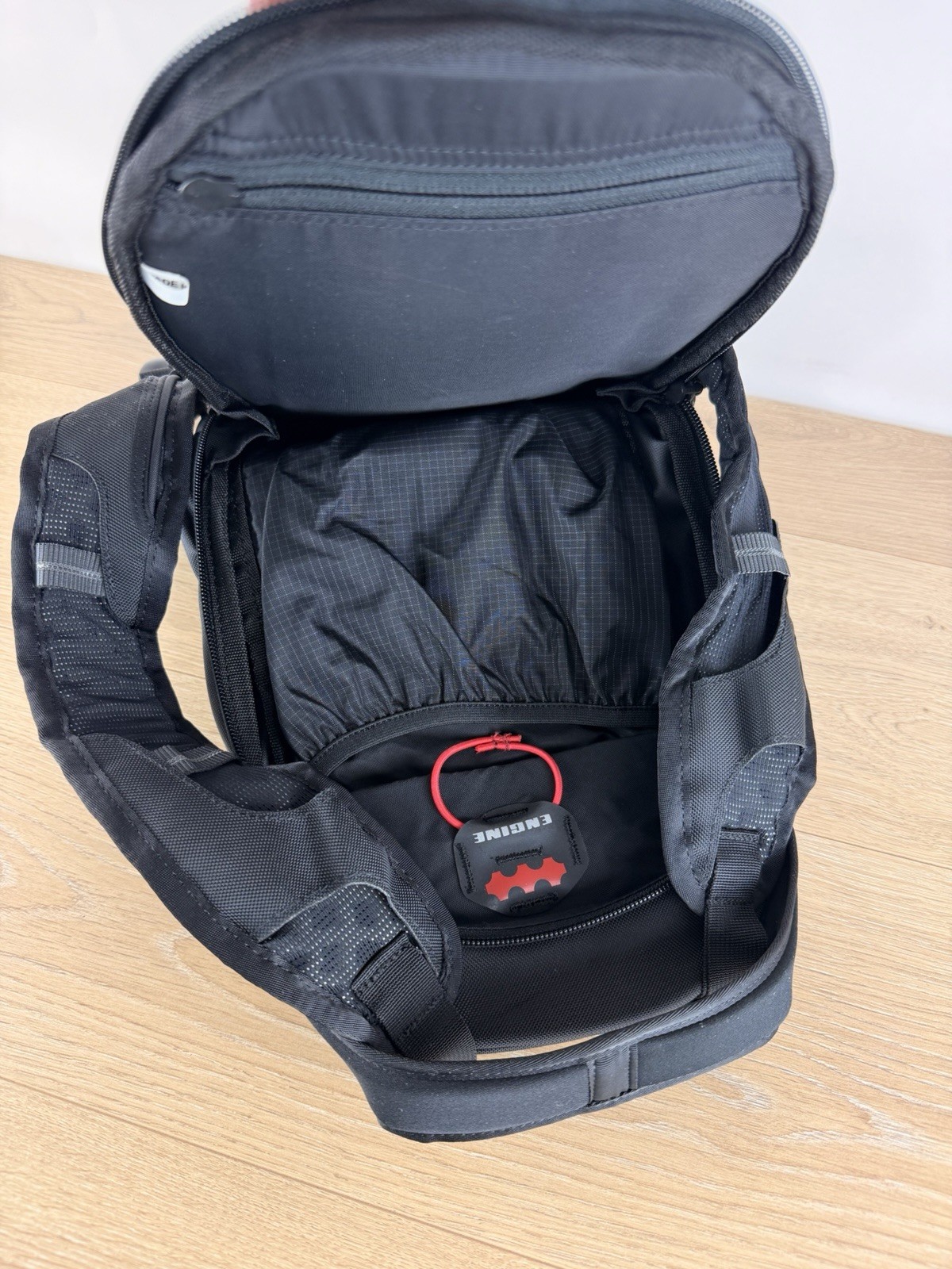 Geigerrig SHUTTLE 70oz Hydration Pack EUC! Backpack