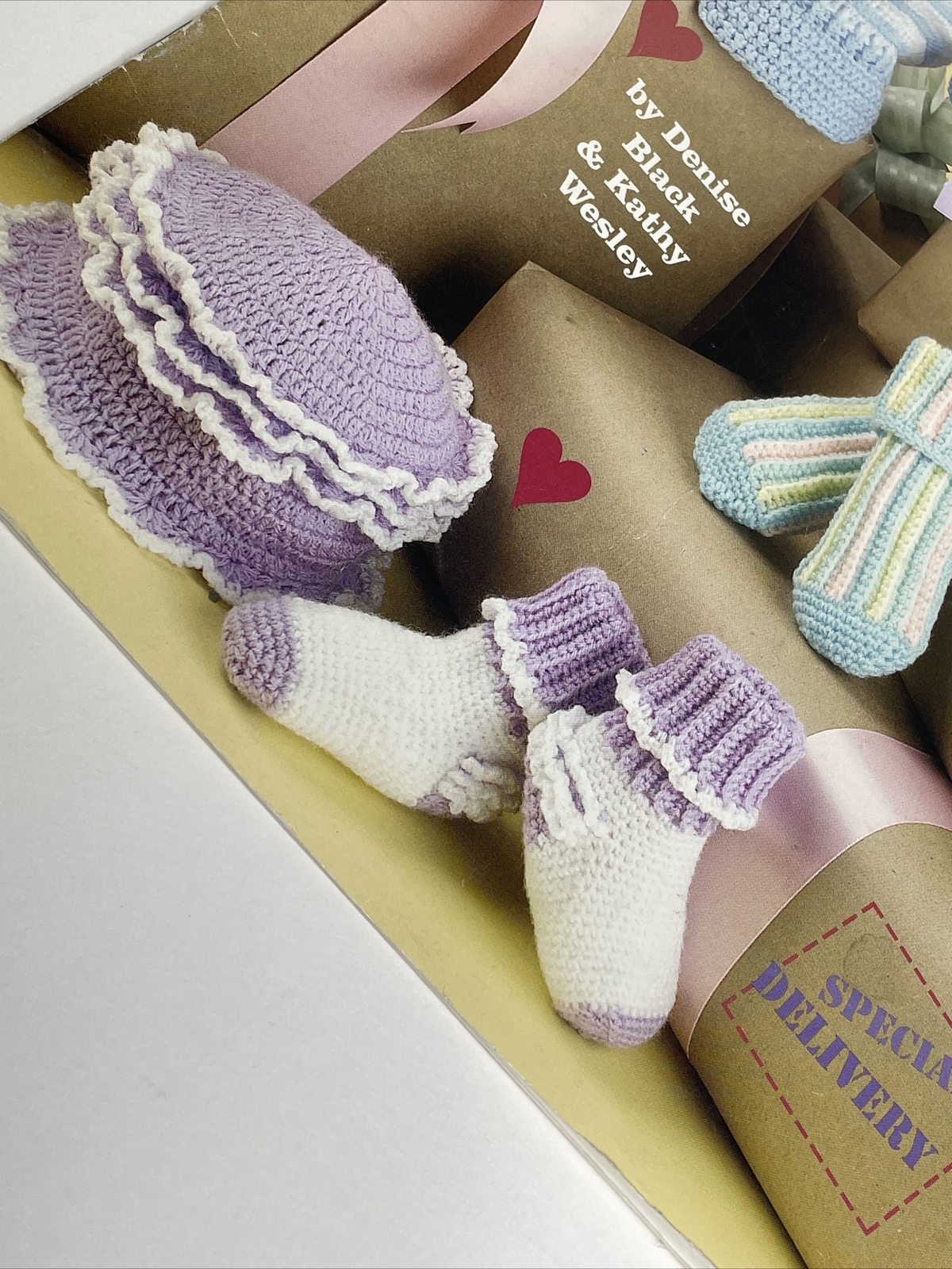ASN Special Delivery Baby Hats Socks Crochet Pattern