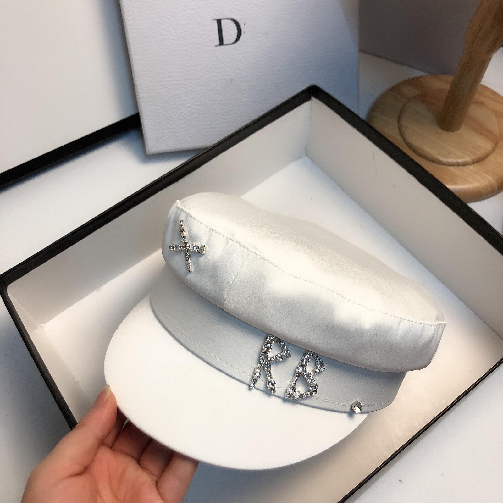 Brand Designer Satin Diamond R B Letter Newsboy Caps Women Flat Militray Hat