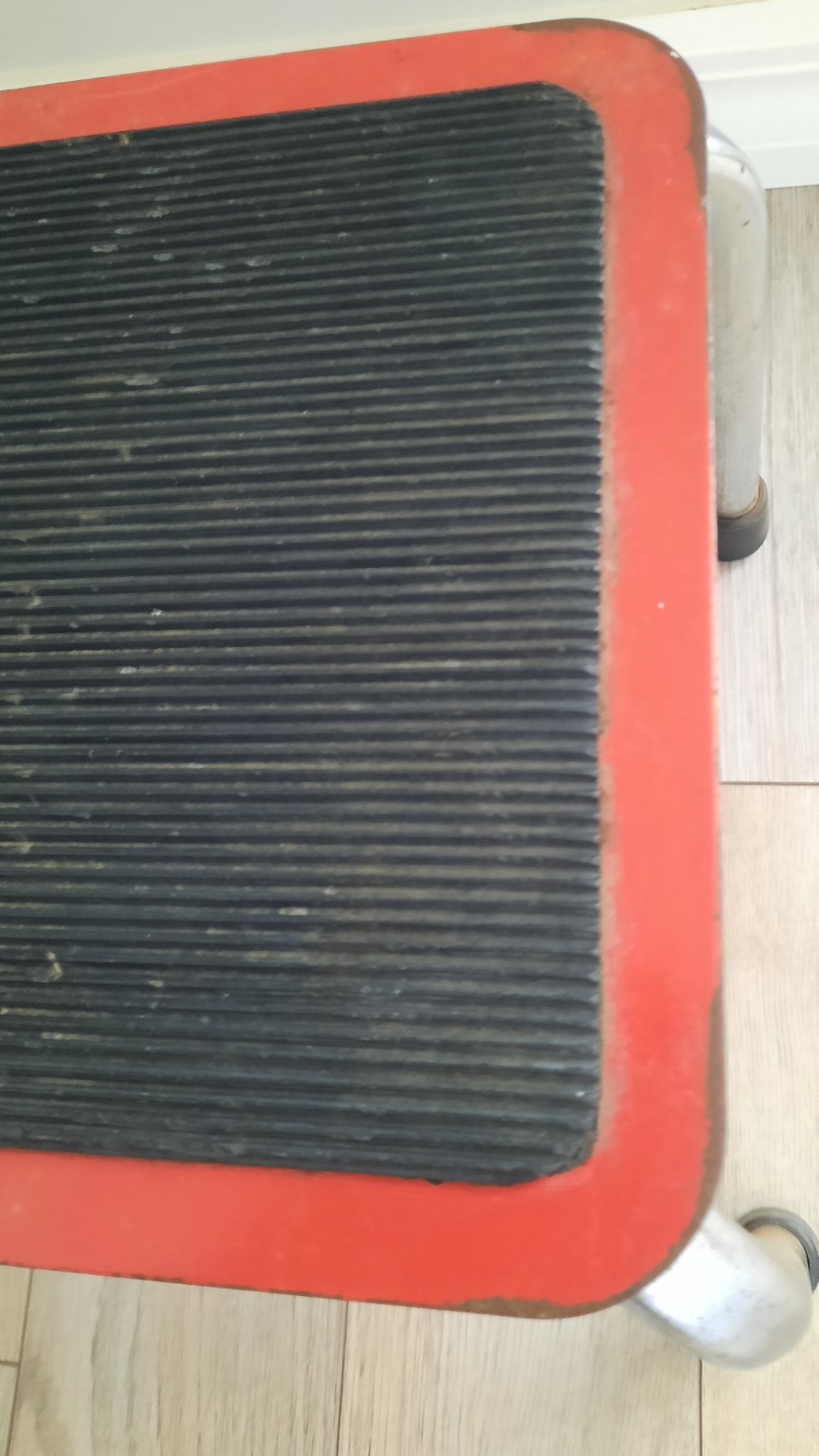 Vintage RED One Step Stool 10"x 12" Mid Century Retro Chrome Legs Eclipse