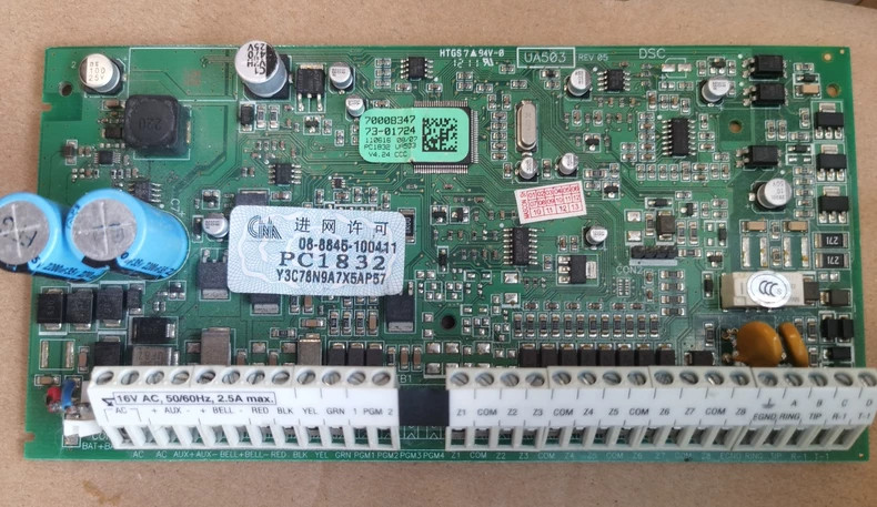 DSC PC1832 PowerSeries 8-32 Zone Alarm System Motherboard PC1832PCB Board Only