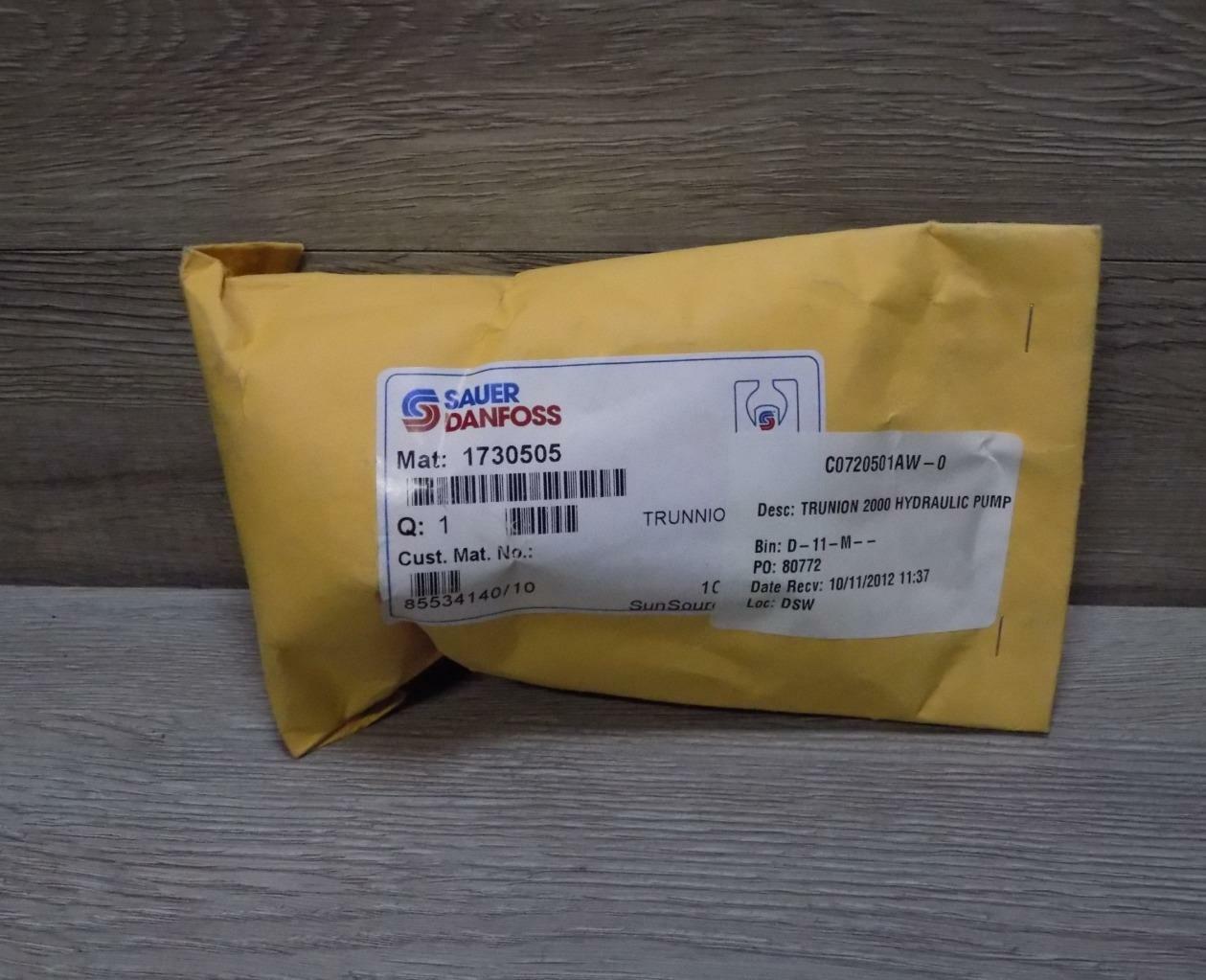 Sauer Danfoss 1730505 Hydraulic Pump Trunnion