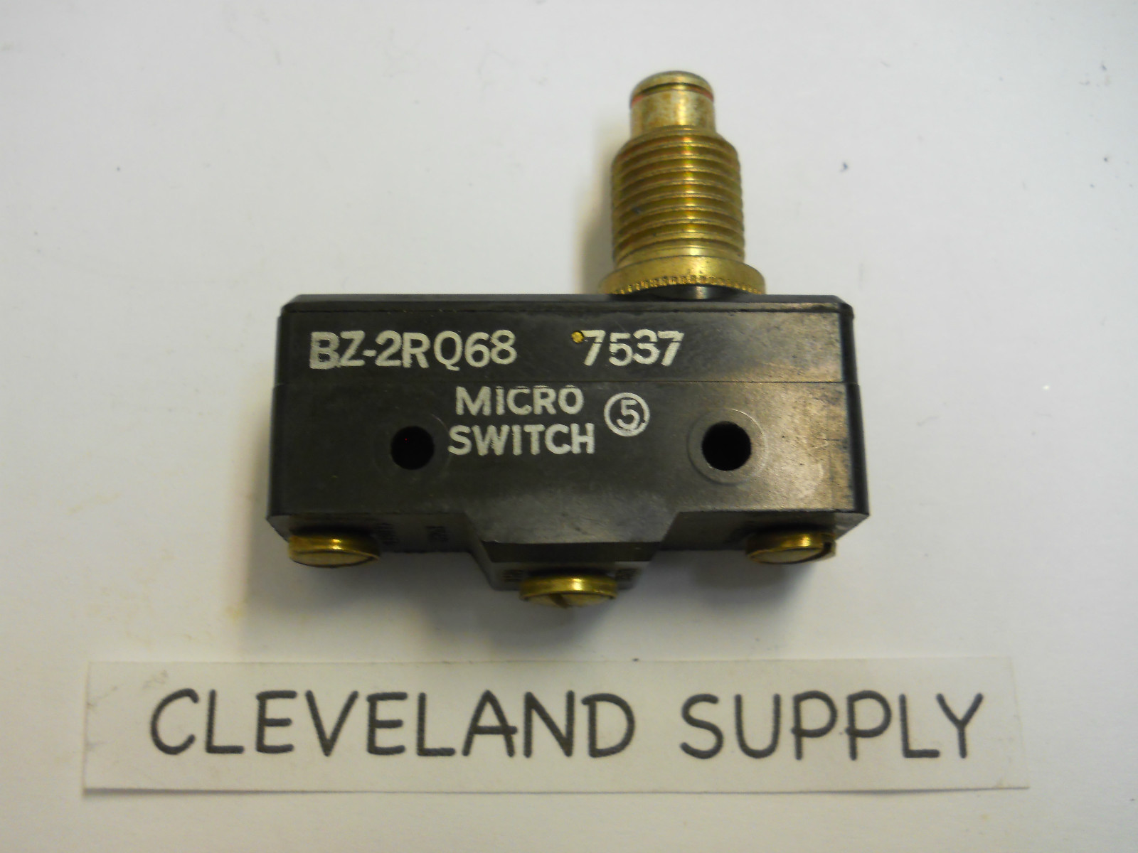 HONEYWELL MICRO SWITCH BZ-2RQ68 PLUNGER TYPE SWITCH NEW CONDITION NO BOX