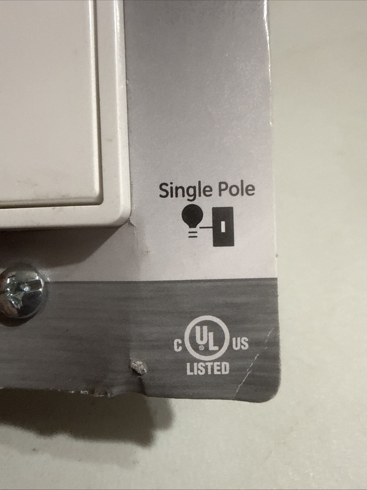 GE UltraPro Grounding Paddle Light Switch Single Pole 15A White