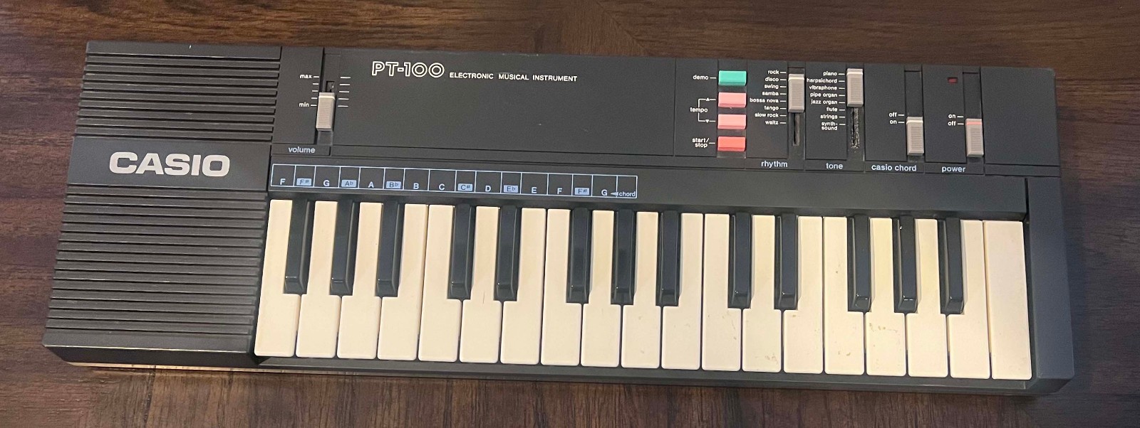 Casio PT-100 Electronic Keyboard Piano Vintage Retro synth