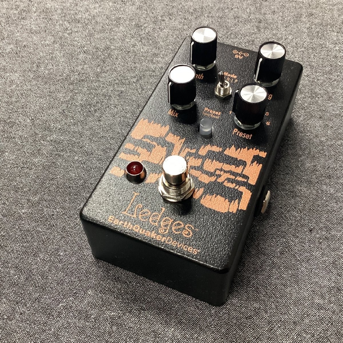 EarthQuaker  Devices Ledges Black Amber 956241