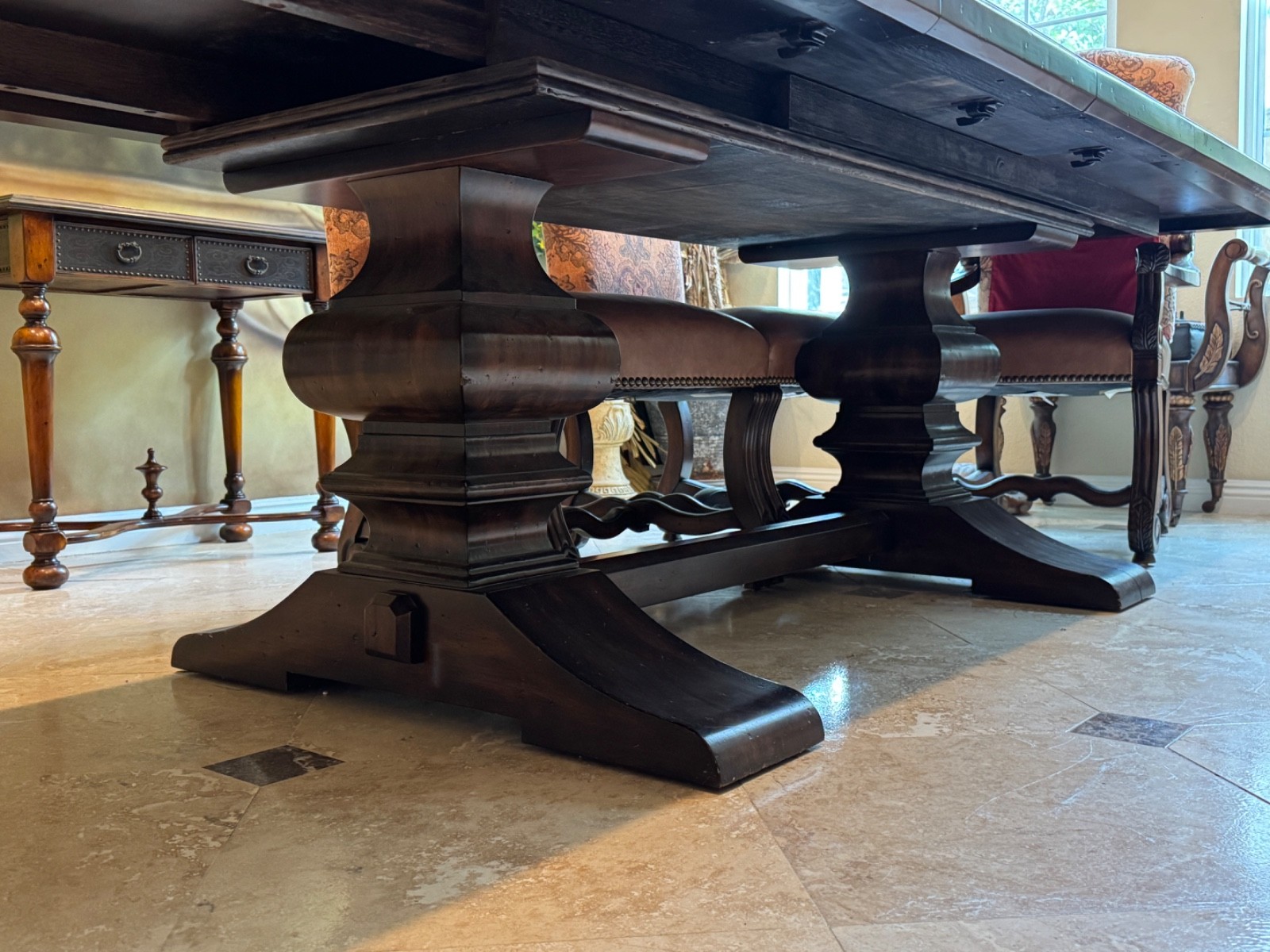 Dining Table set All Solid Wood. Table Extendable With 8 Chairs