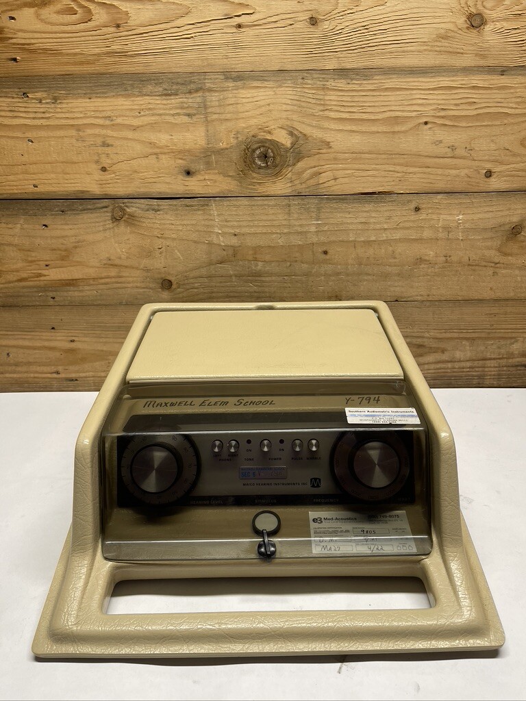 Portable Screening Audiometer Hearing Tester MA27A Maico