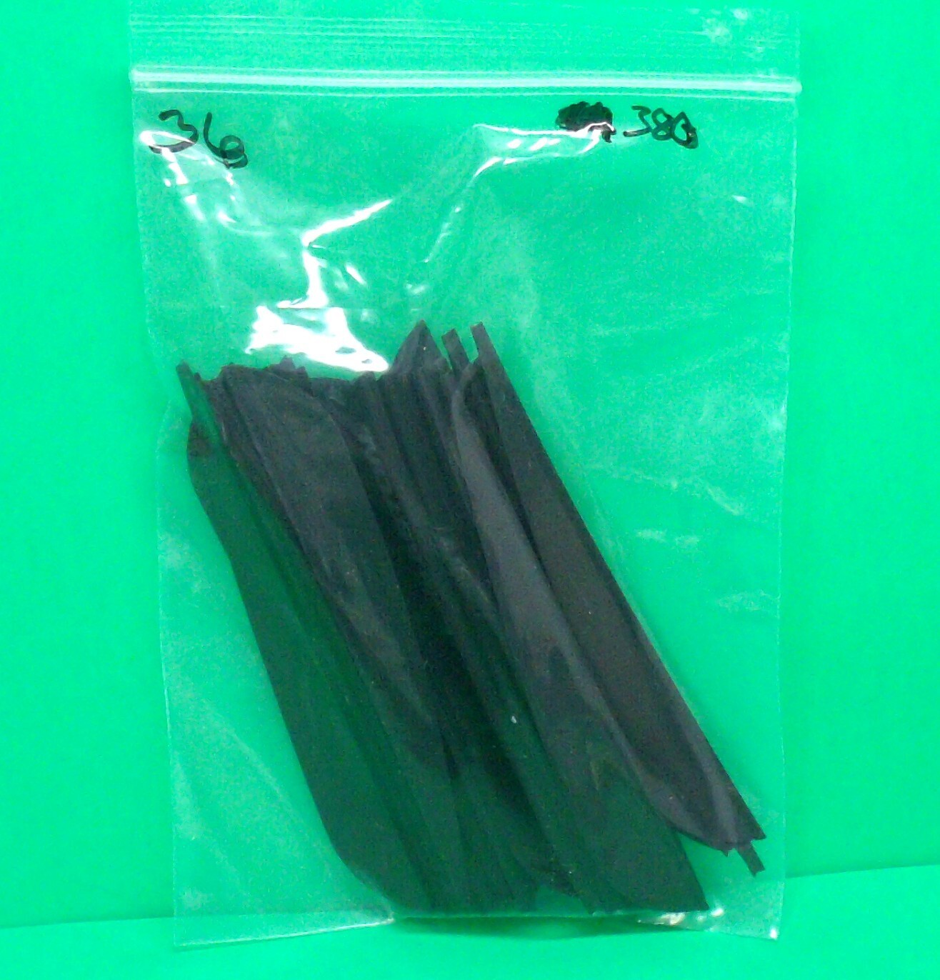Easton Diamond Vanes - 380 Black - 36 Pack