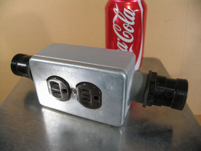 BRAD HARRISON WOODHEAD 3-Pin Quick-Change Dual-Outlet