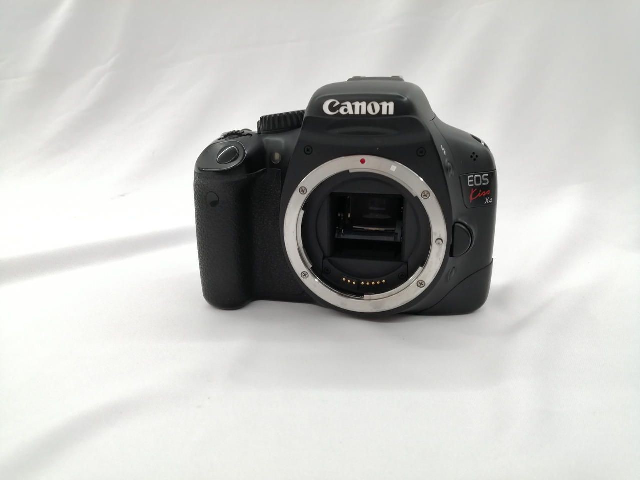 CANON DSLR EOS KISS X4 Used
