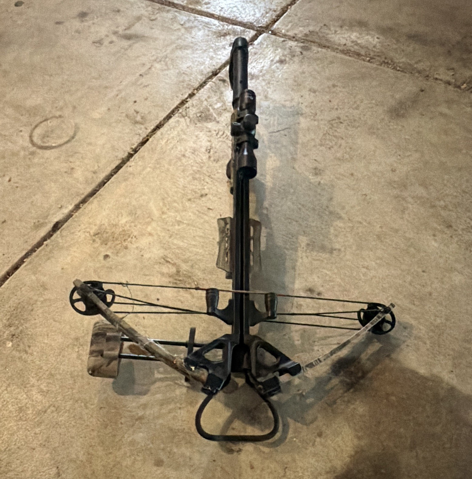 CenterPoint Sniper 370 Crossbow w/ Scope, 370 FPS, 185lb, Ambi, Camo/Blac