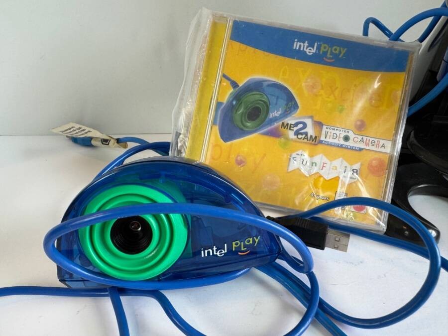 KIDS Intel Digital Computer Microscope + Me 2 Cam Video Camera USB WORKS GREAT!