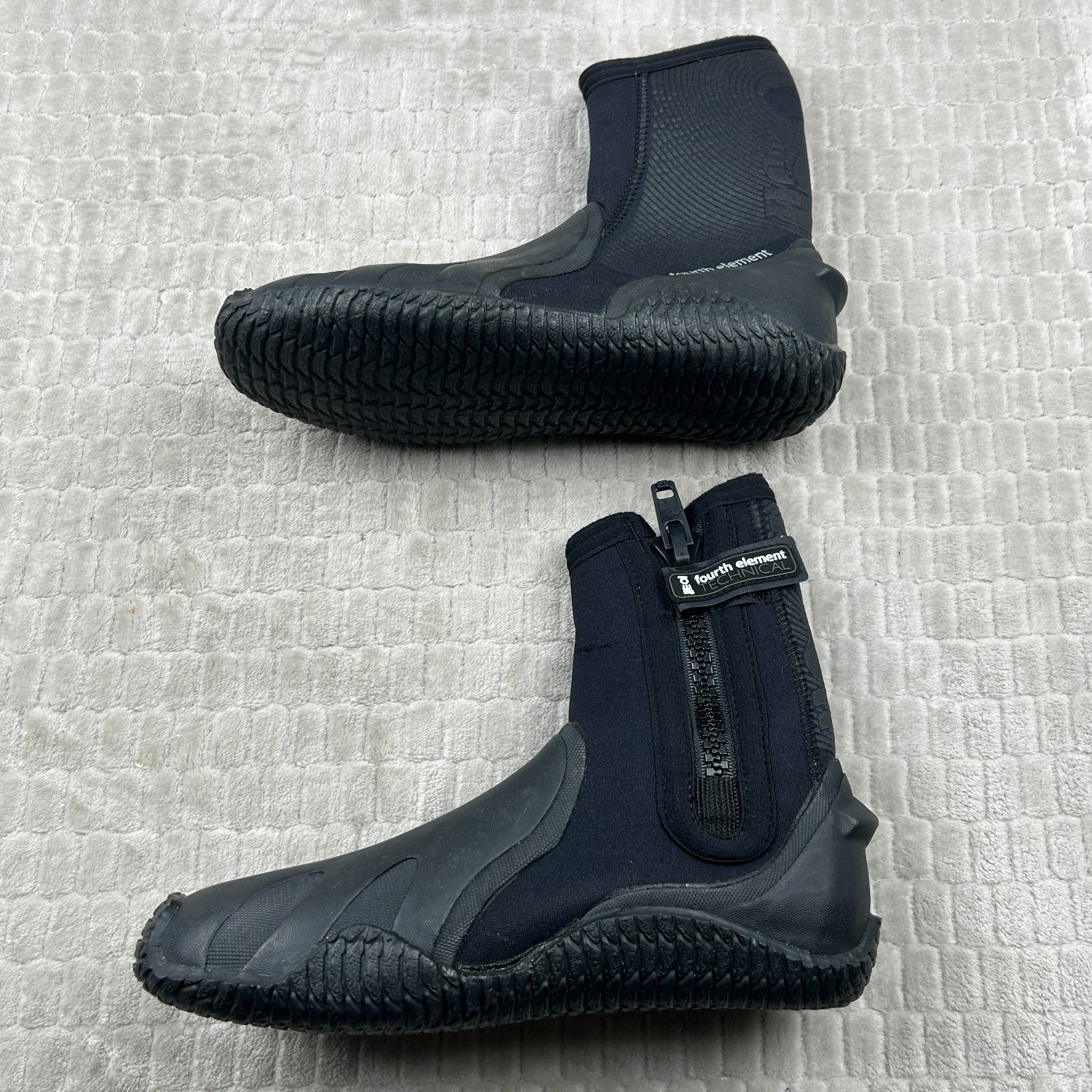 Fourth Element Amphibian Boots Excellent Condition Size 7 (US)