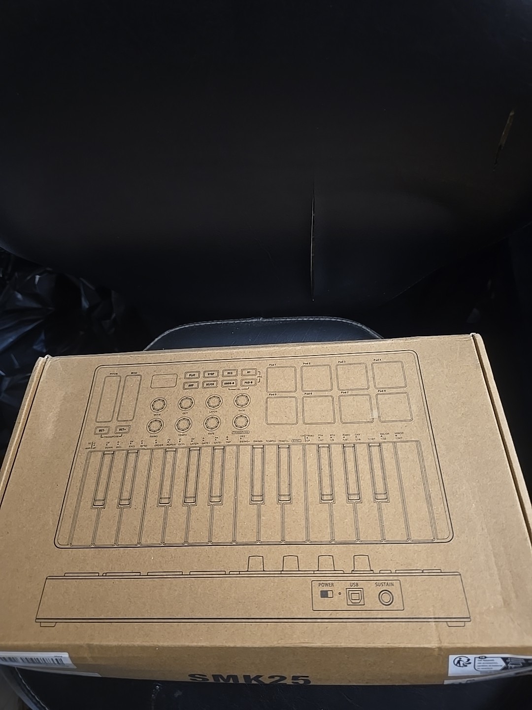 M-VAVE SMK-25 USB MIDI Keyboard Controller – 25-Key Compact w/ Sustain Input
