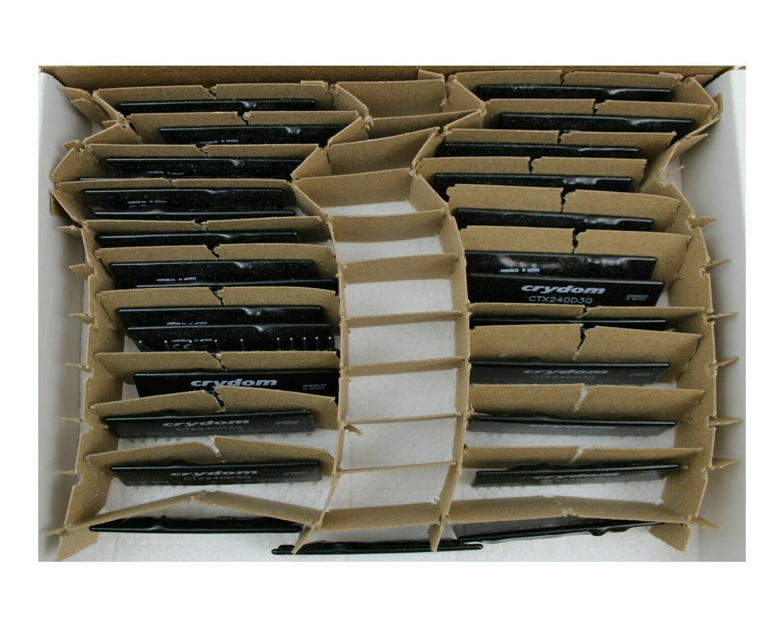 CRYDOM SOLID STATE RELAY MODEL CTS240D3Q LOT OF 40 (ONE BOX) NEW